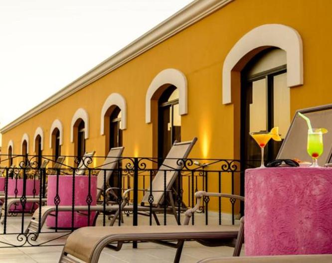 Hotel Plaza Campeche - Außenansicht