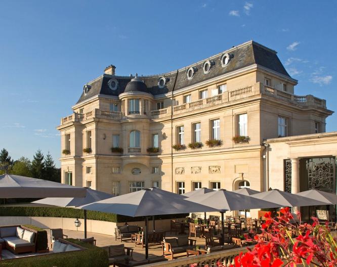 Tiara Château Mont Royal Chantilly - Außenansicht