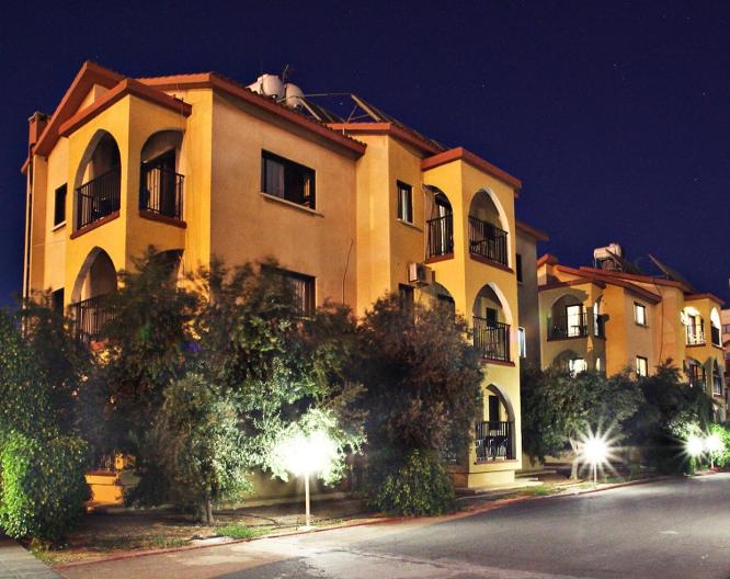 Windmills Hotel Apartments - Außenansicht