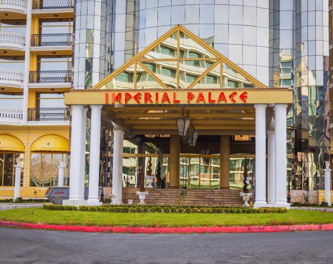 Imperial Palace Beach Hotel - Außenansicht