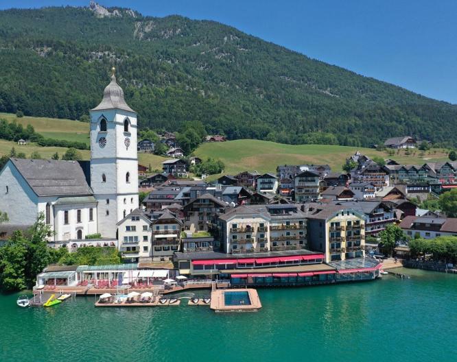 Romantik Hotel Im Weissen Rössl - Außenansicht