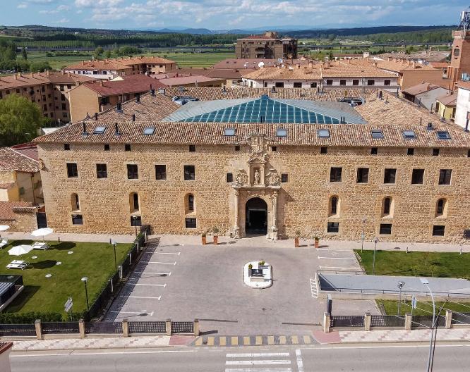 Hotel Castilla Termal Burgo de Osma - Außenansicht