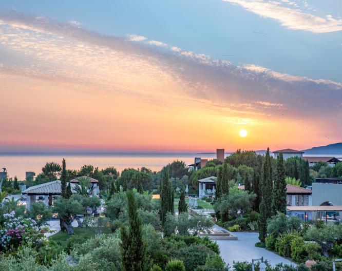 The Romanos, A Luxury Collection Resort - Vue extérieure