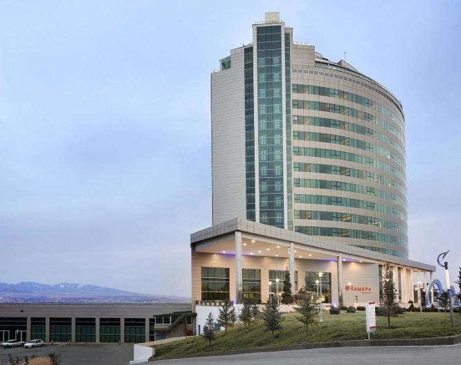 Big Thermal Spa Resort - Außenansicht