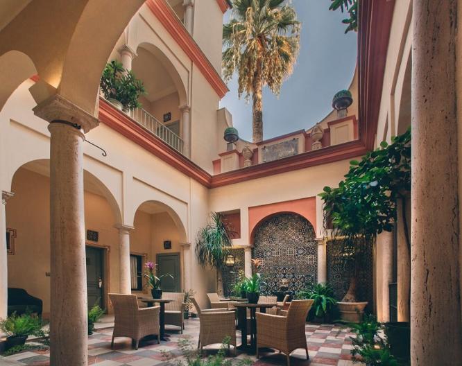 Casa Romana - Außenansicht