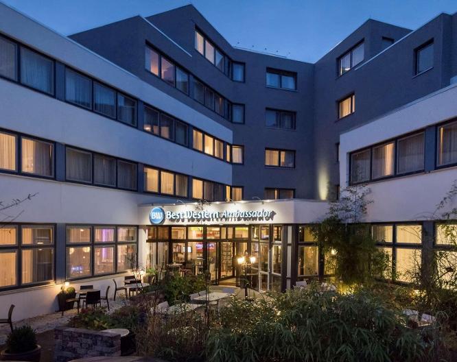 Best Western Hotel Ambassador - Außenansicht