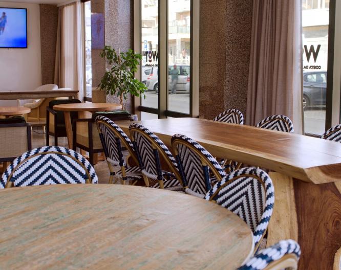 WOT Costa da Caparica - Essen und Trinken