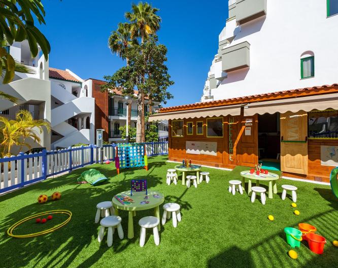 Apartamentos Playaolid - Außenansicht