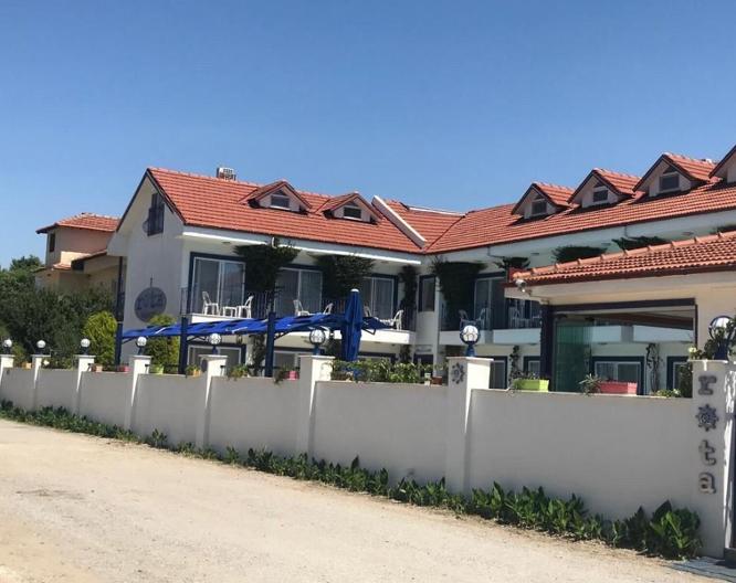 Rota Hotel - Außenansicht