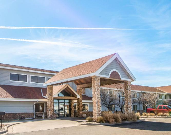AmericInn by Wyndham Pampa Event Center - Außenansicht