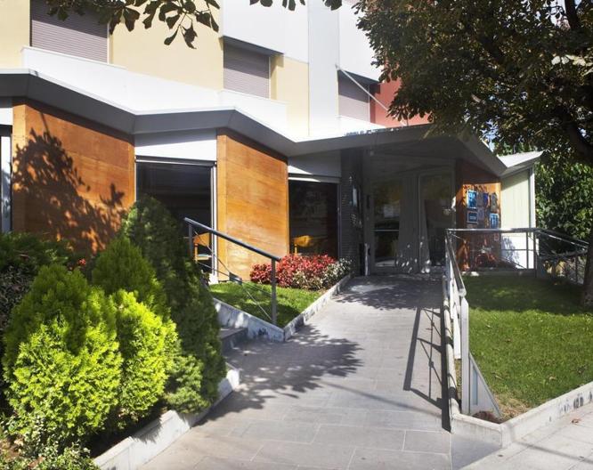 Hotel La Perla - Außenansicht