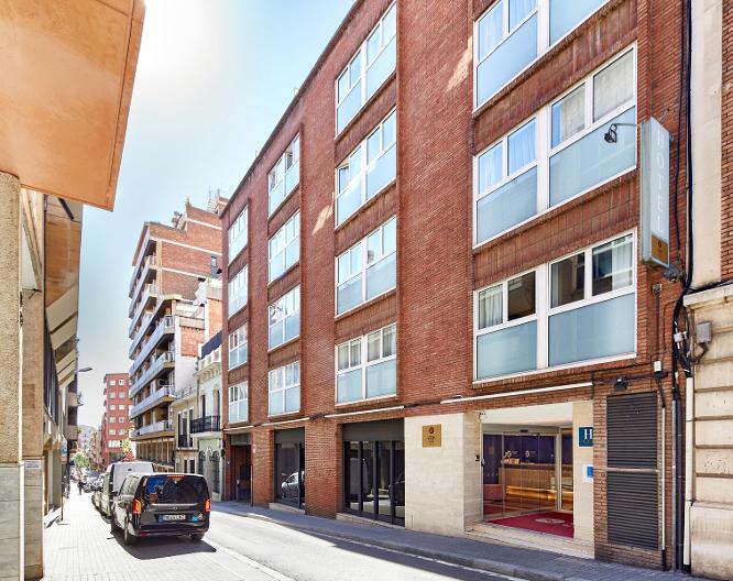 Exe Mitre - Außenansicht