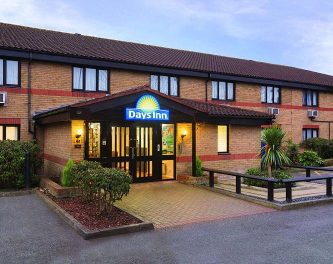 Days Inn London Stansted Airport - Außenansicht
