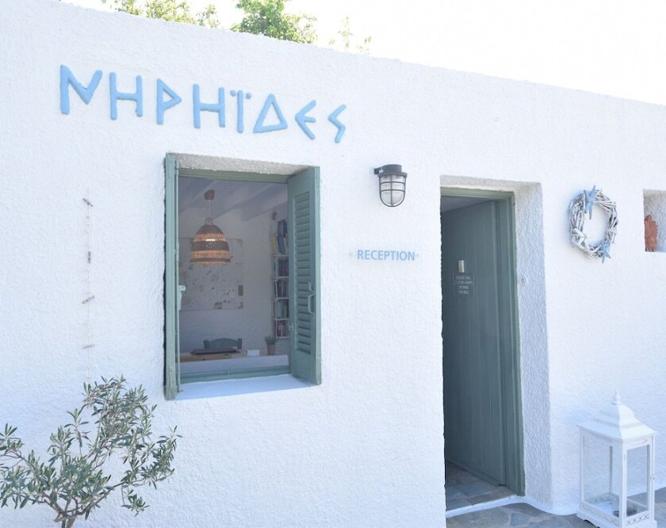Niriides Villas - Außenansicht