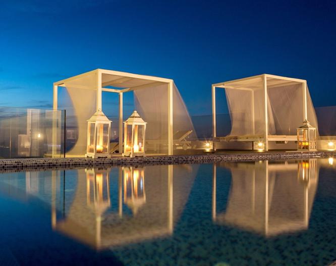 Colours of Mykonos - Pool