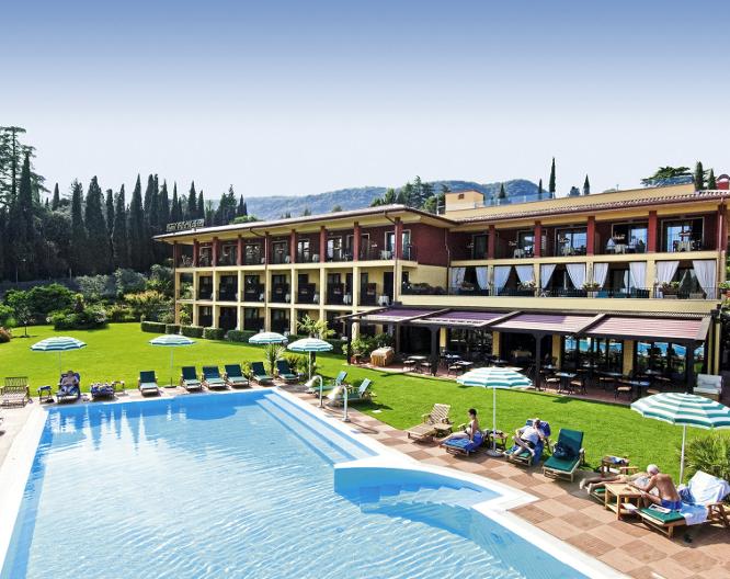 Villa Madrina Lovely & Dynamic Hotel - Außenansicht