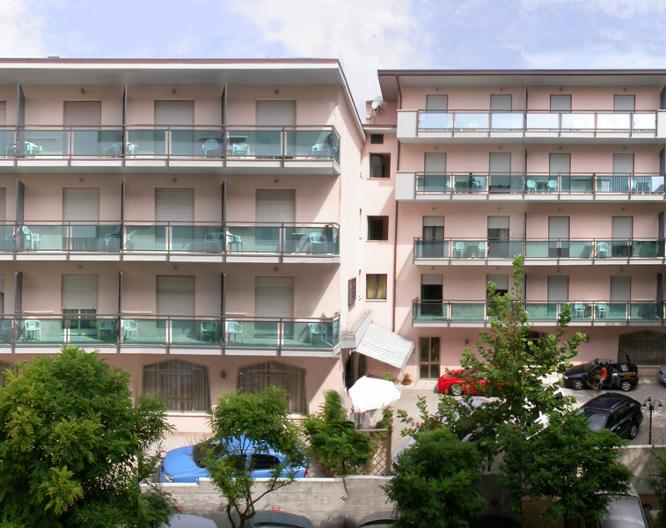 Hotel Olimpia - Außenansicht