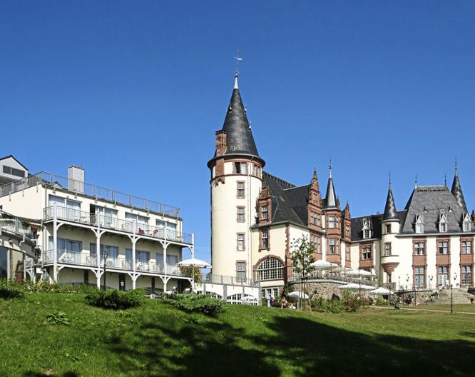 Schlosshotel Orangerie Klink - Außenansicht