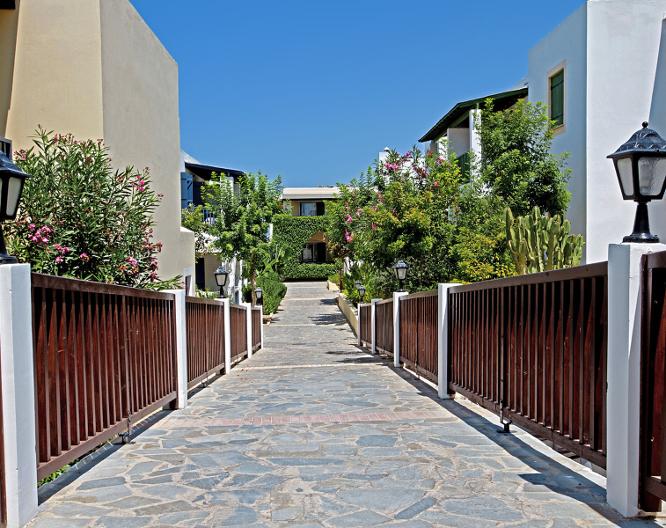 Kefalos Beach Tourist Village - Außenansicht