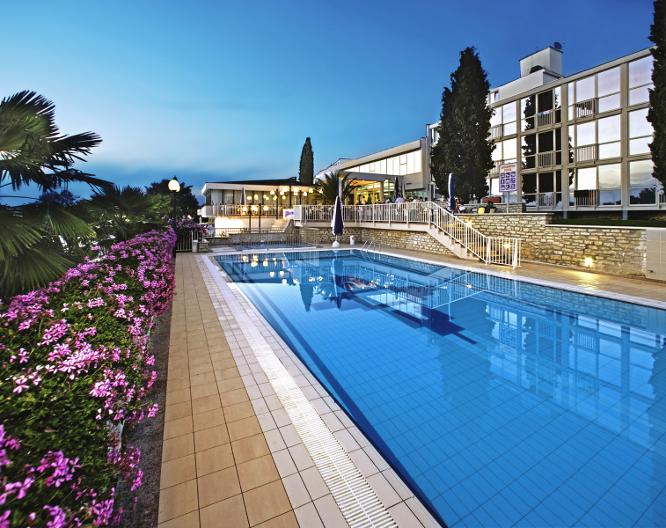 Hotel Zorna Plava Laguna - Vue extérieure