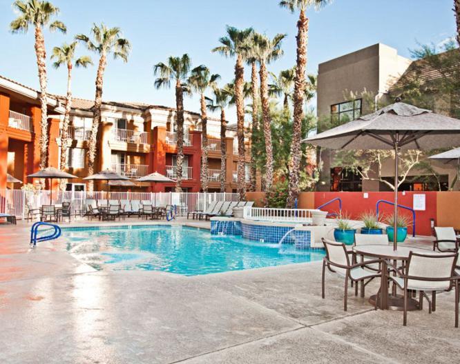 Holiday Inn Express & Suites Scottsdale Old Town - Außenansicht