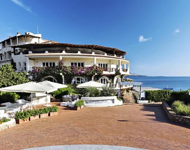 Club Hotel Baja Sardinia - Vue extérieure