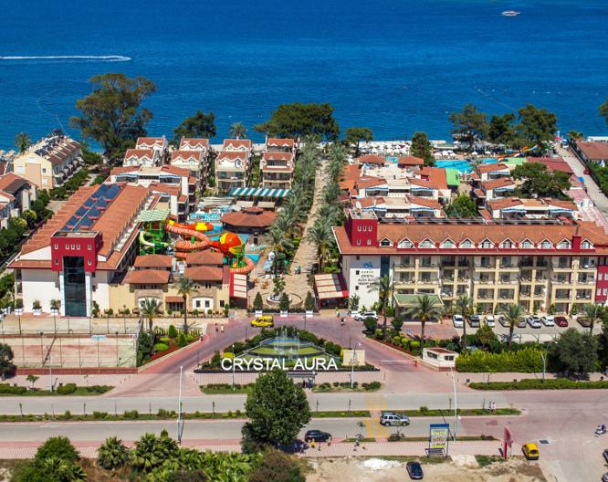 Crystal Aura Beach Resort & Spa - Außenansicht