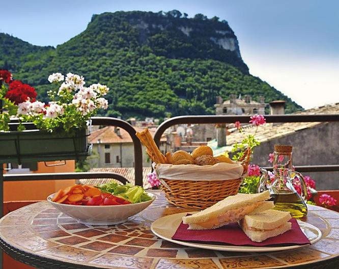 Hotel Cortina - Außenansicht