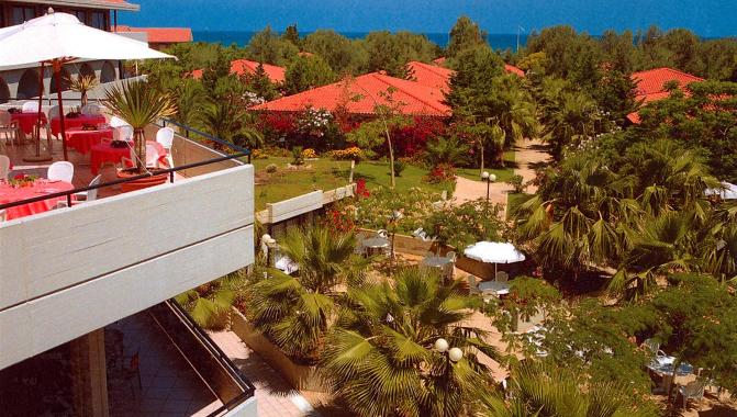 Grand Palladium Garden Beach Resort & Spa