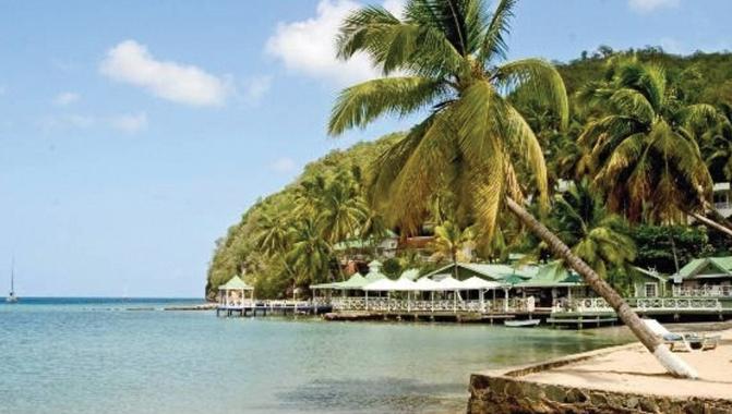 Marigot Beach Club Hotel & Dive Resort
