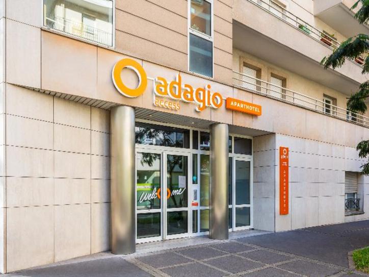 aparthotel-adagio-access-la-d-fense-place-charras-ltur
